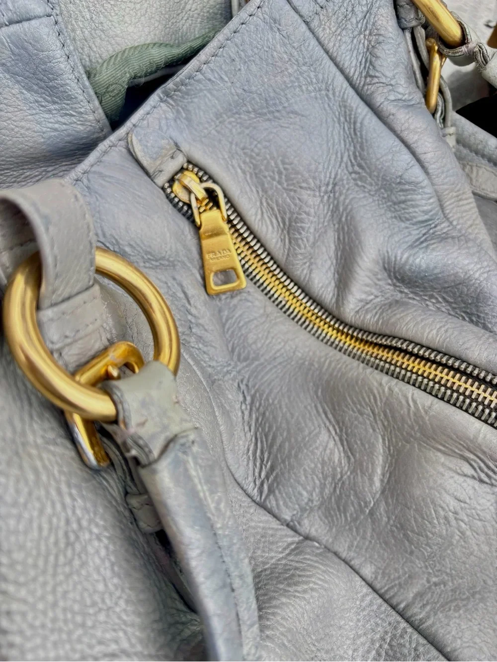 AUTHENTIC PRADA GUNMETAL & SHEEN DEERSKIN LEATHER SHOULDER BAG W/LUGGAGE TAG.